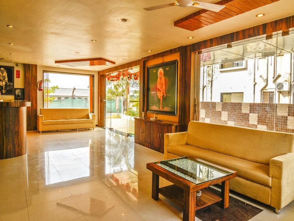 Oyo 4316 Hotel Sai Empire Ширди Экстерьер фото