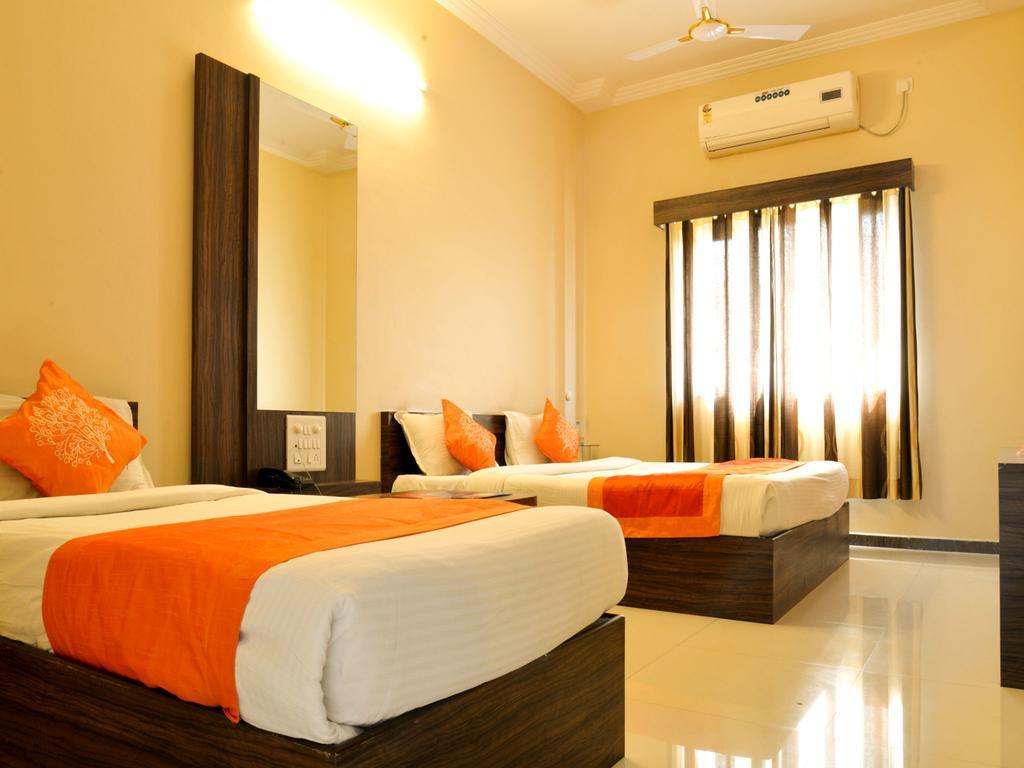 Oyo 4316 Hotel Sai Empire Ширди Экстерьер фото