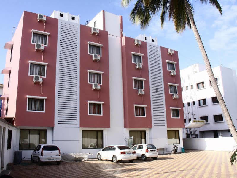 Oyo 4316 Hotel Sai Empire Ширди Экстерьер фото