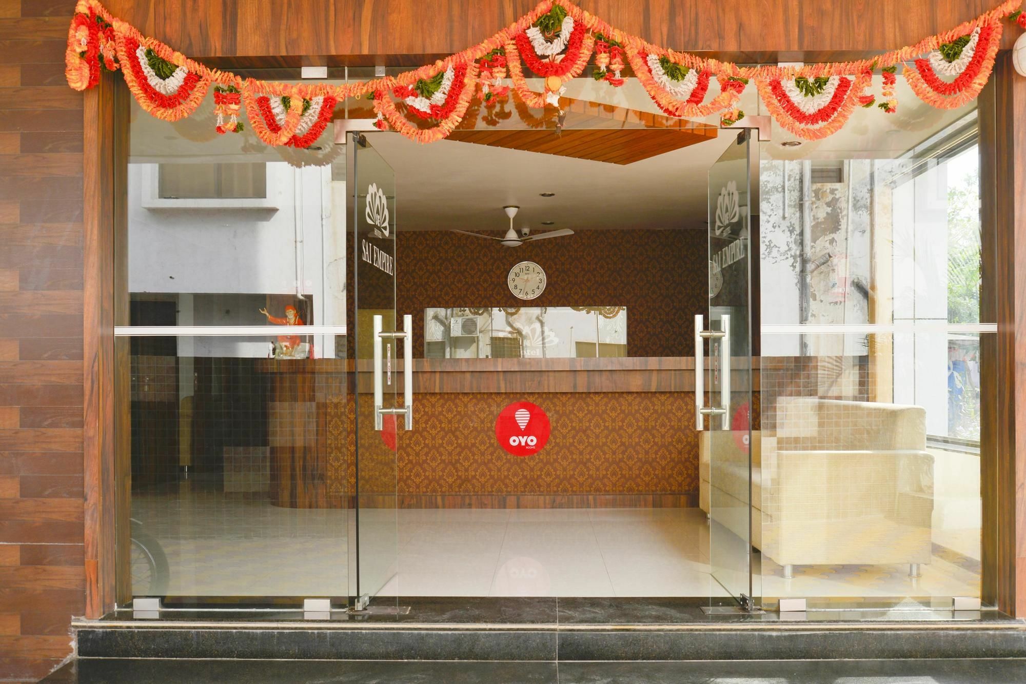 Oyo 4316 Hotel Sai Empire Ширди Экстерьер фото